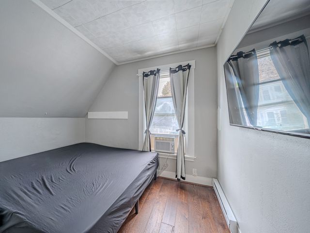 72 Mount Vernon St, Fitchburg, MA 01420
