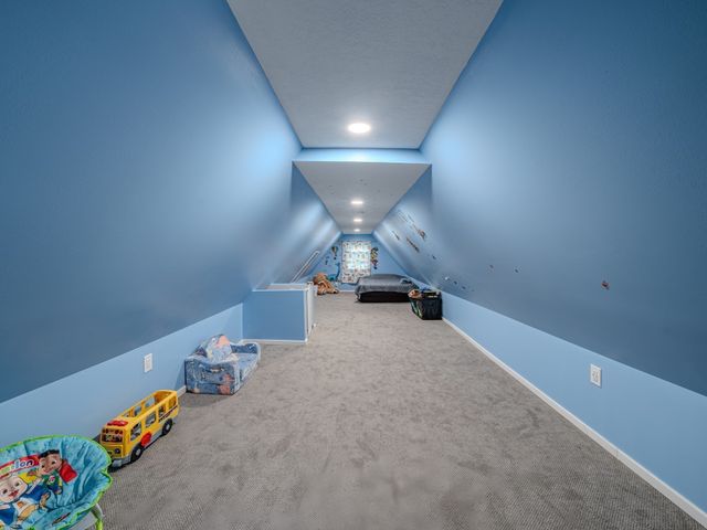 72 Mount Vernon St, Fitchburg, MA 01420
