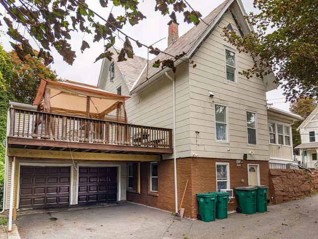 72 Mount Vernon St, Fitchburg, MA 01420