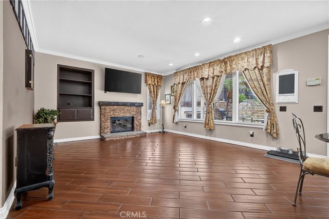 992 Chinotto Circle, Corona, CA 92881