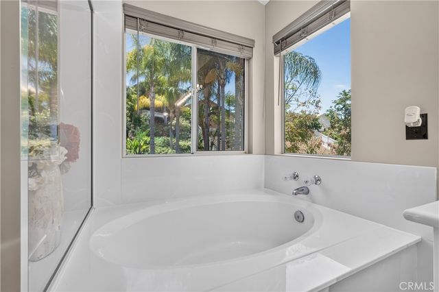 992 Chinotto Circle, Corona, CA 92881