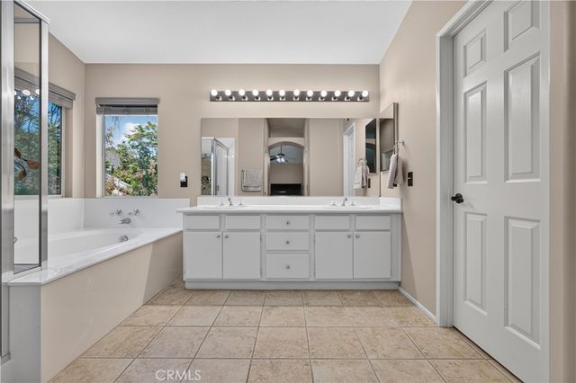 992 Chinotto Circle, Corona, CA 92881