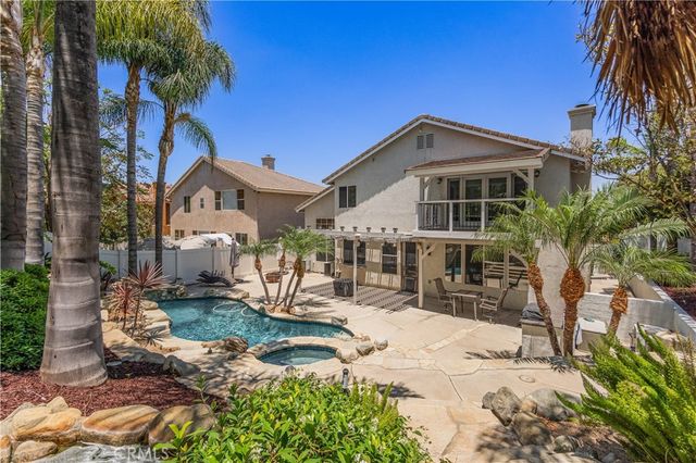 992 Chinotto Circle, Corona, CA 92881