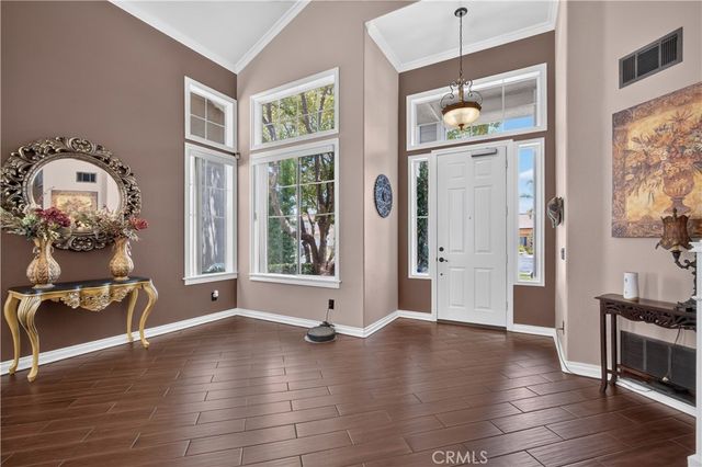 992 Chinotto Circle, Corona, CA 92881