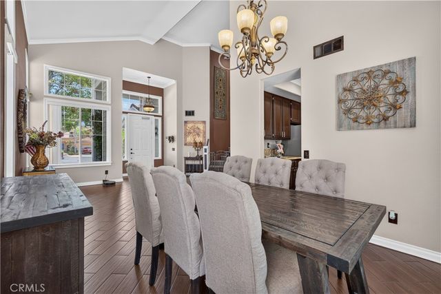 992 Chinotto Circle, Corona, CA 92881