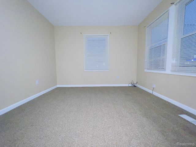 8695 Evergreen Avenue, Detroit, MI 48228