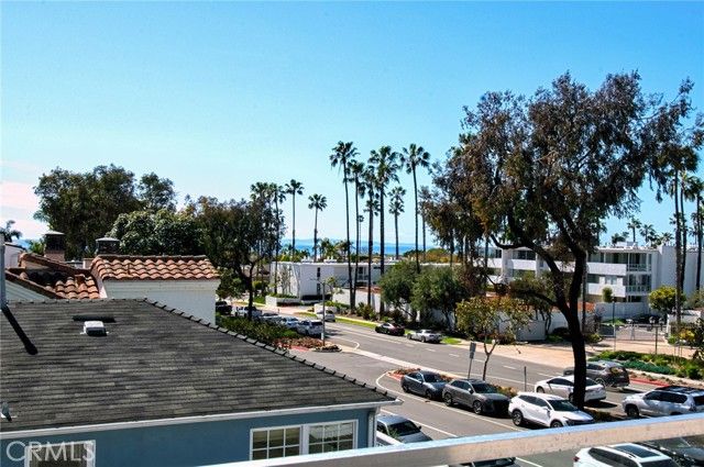 710 Avocado Avenue A, Corona Del Mar (newport Beach), CA 92625