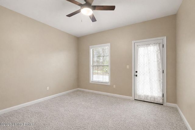 2024 Vincennes Pl, Floyds Knobs, IN 47119