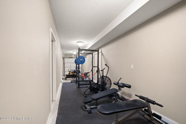 2024 Vincennes Pl, Floyds Knobs, IN 47119