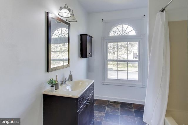 1404 PACIFIC AVE, Capitol Heights, MD 20743