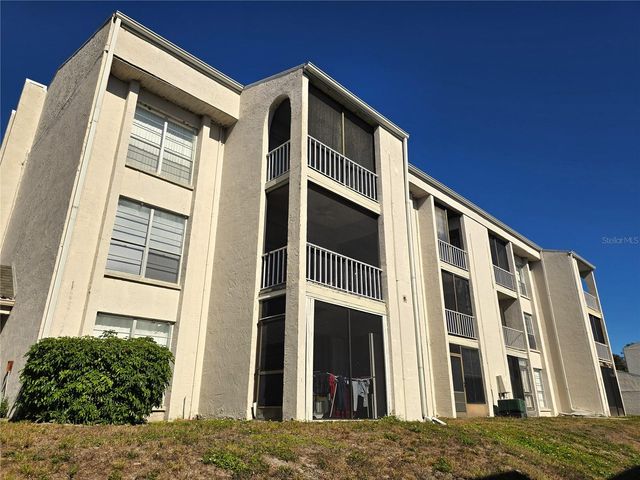 2625 STATE ROAD 590 1913, Clearwater, FL 33759