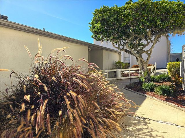 2625 STATE ROAD 590 1913, Clearwater, FL 33759