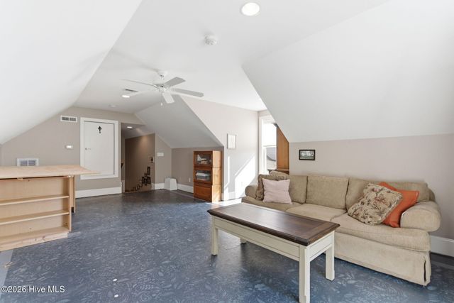 7417 Dunbar Road, Wilmington, NC 28411