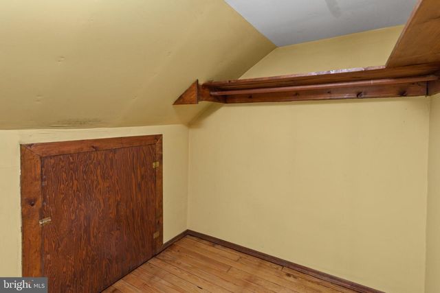 16 HOLLOWAY LN, Bordentown, NJ 08505