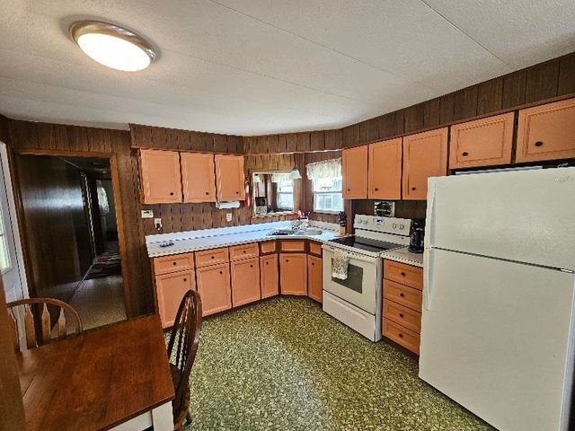 3259 Beaver Court, Gladwin, MI 48624