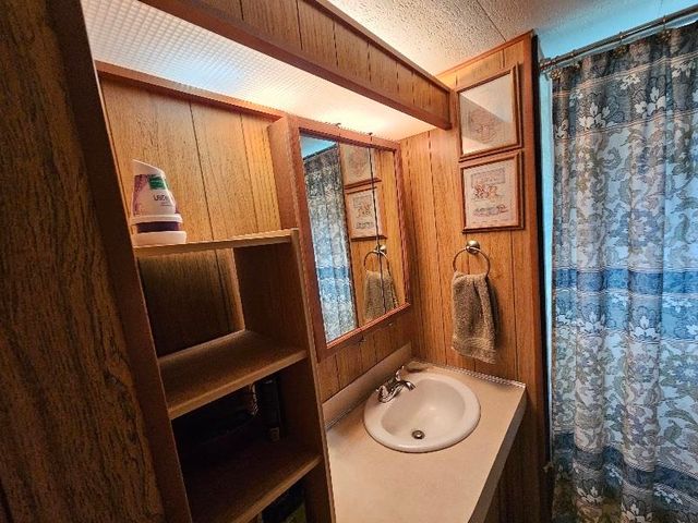 3259 Beaver Court, Gladwin, MI 48624