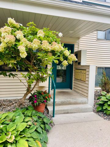 7601 Edinborough Way 6308, Edina, MN 55435