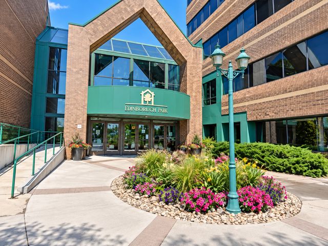 7601 Edinborough Way 6308, Edina, MN 55435