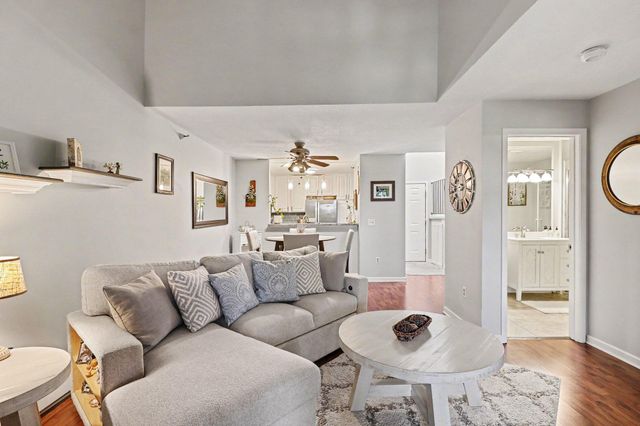 7601 Edinborough Way 6308, Edina, MN 55435