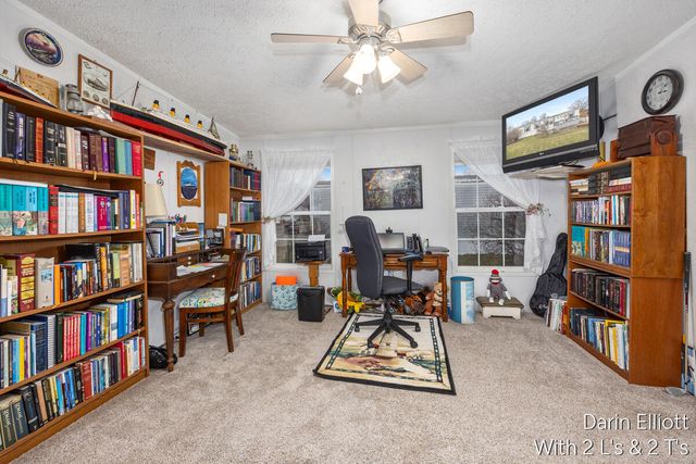 280 W Scarlet Oak Drive, Coopersville, MI 49404