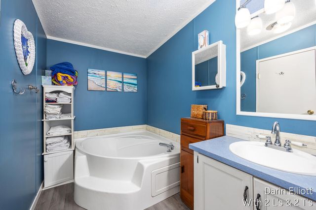 280 W Scarlet Oak Drive, Coopersville, MI 49404