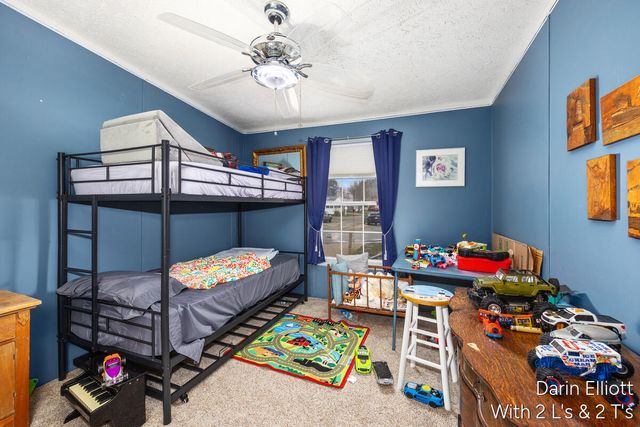 280 W Scarlet Oak Drive, Coopersville, MI 49404