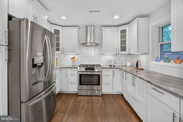 7110 ALASKA AVE NW, Washington, DC 20012