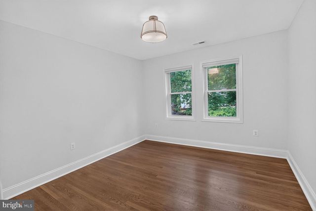 7110 ALASKA AVE NW, Washington, DC 20012