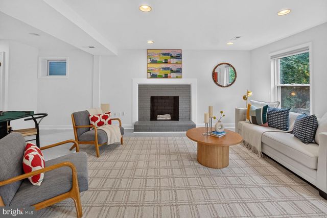 7110 ALASKA AVE NW, Washington, DC 20012