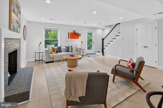 7110 ALASKA AVE NW, Washington, DC 20012