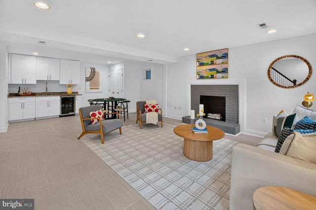 7110 ALASKA AVE NW, Washington, DC 20012