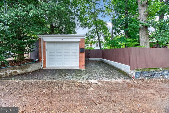 7110 ALASKA AVE NW, Washington, DC 20012
