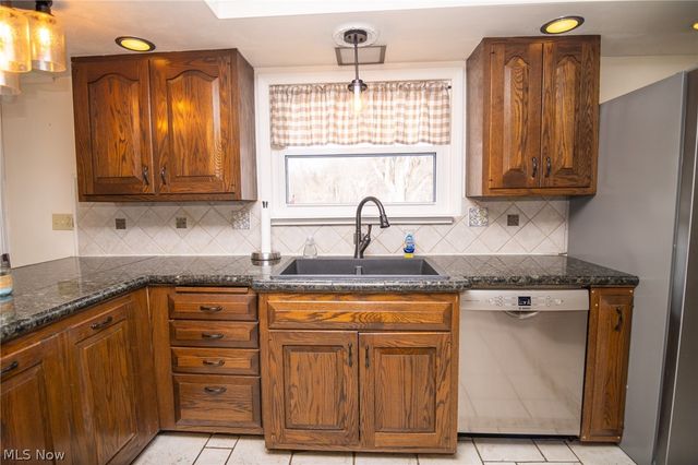 71 Trails End, Toronto, OH 43964