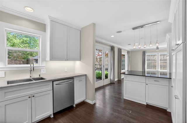 4009 Prescott Avenue, Dallas, TX 75219