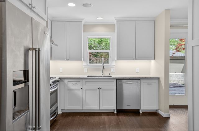 4009 Prescott Avenue, Dallas, TX 75219