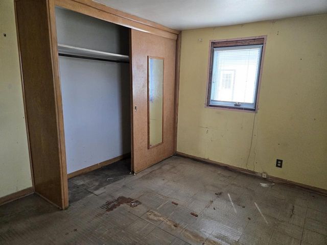 2020 HERMAN ROAD, Manitowoc, WI 54220