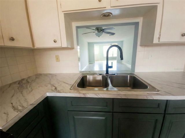 4112 HAMPTON DRIVE, New Port Richey, FL 34652