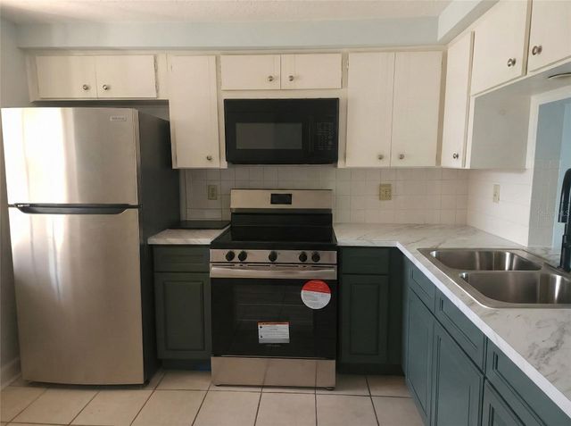 4112 HAMPTON DRIVE, New Port Richey, FL 34652