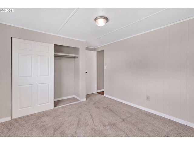 205 S 54TH St 80, Springfield, OR 97478
