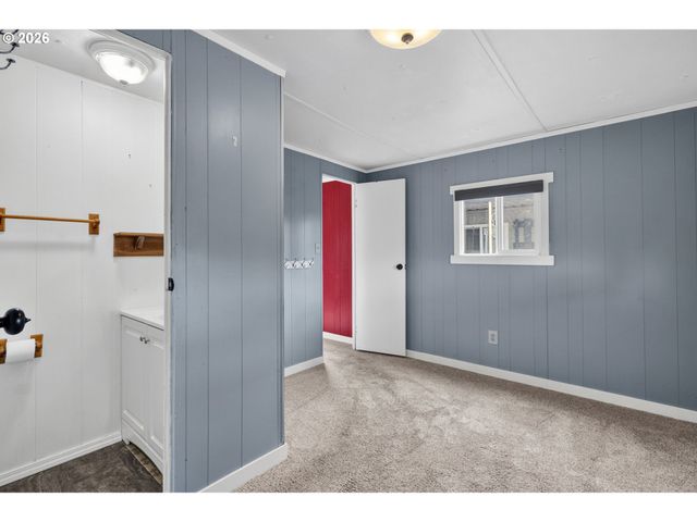 205 S 54TH St 80, Springfield, OR 97478
