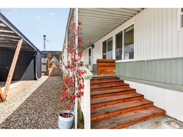 205 S 54TH St 80, Springfield, OR 97478