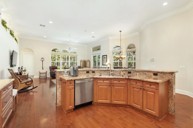 594 N Country Club Drive, Atlantis, FL 33462