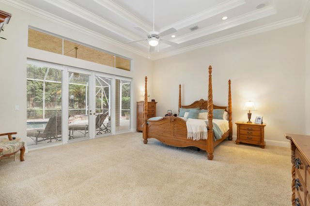 594 N Country Club Drive, Atlantis, FL 33462