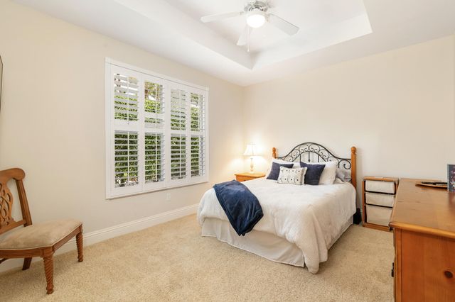 594 N Country Club Drive, Atlantis, FL 33462