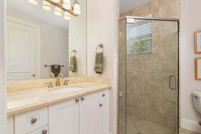 594 N Country Club Drive, Atlantis, FL 33462