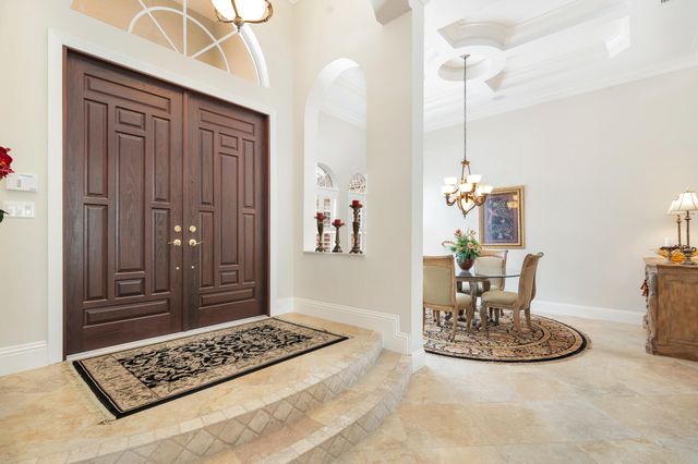 594 N Country Club Drive, Atlantis, FL 33462