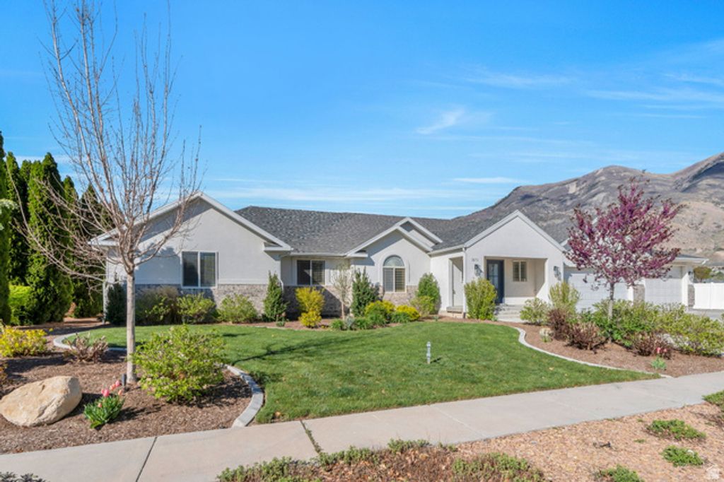 Image 6 of property listing at 1275 E MURDOCK DR, American Fork, UT 84003