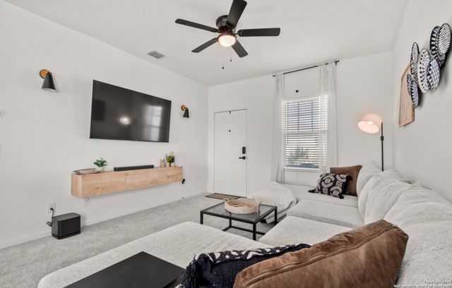 8412 Falcon Meadow, Converse, TX 78109