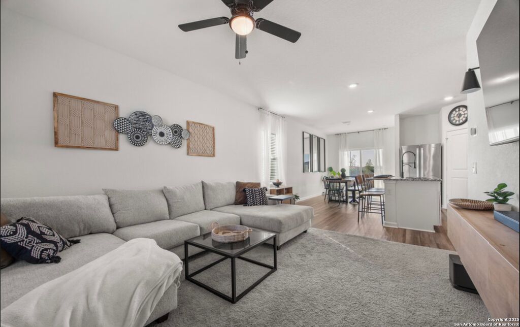 8412 Falcon Meadow, Converse, TX 78109