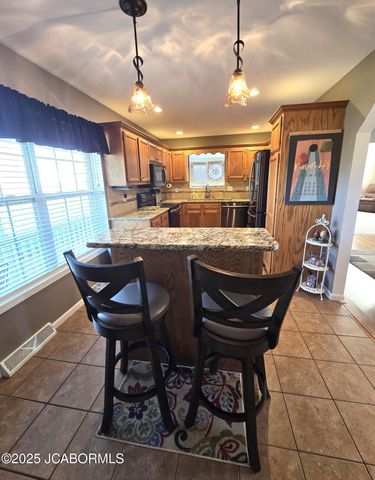 10862 OLD BARN ROAD, Holts Summit, MO 65043